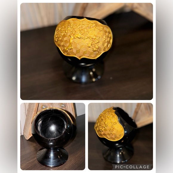 Vintage Chinese Black LAQUERWARE Gold Gilt Vanity or desk Set - Picture 4 of 15